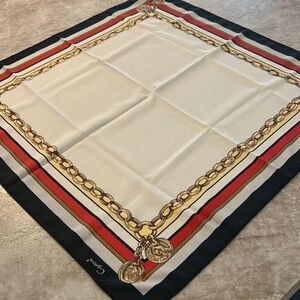 Chain Link Square Scarf